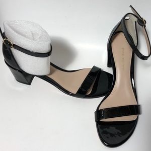 Stuart Weitzman Simple Black Patent Leather Size 5.5 NIB